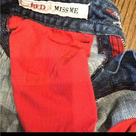 Miss Me Red Label sz 26 - Picture 3 of 4